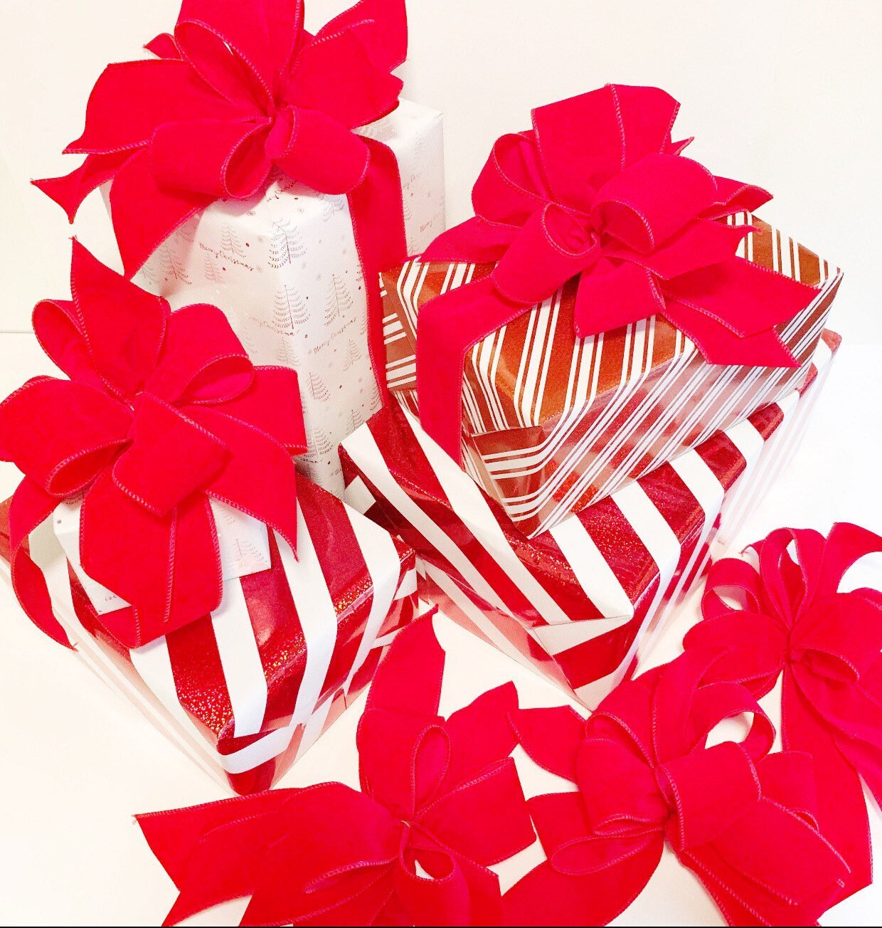 6 Pack- Red Velvet Bows for Christmas, Packages, or Gifts.