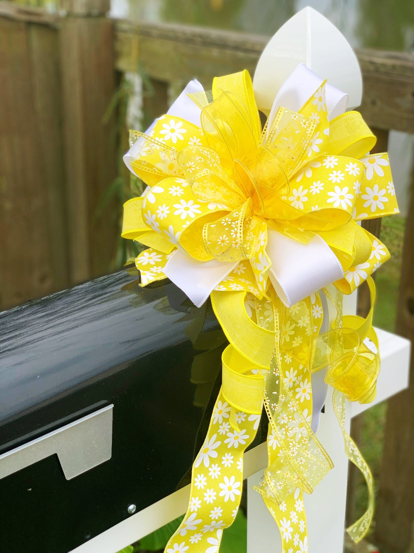 Yellow Daisy Bow. Perfect for Mailbox, Door, and Wreath.