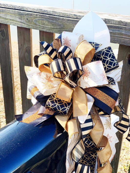 Winter Collection - Winter,Winter Bow,Snowflakes,Elegant,Elegant Bow,Christmas, Christmas Bow,Black Bow,Gold,Gold Bow,Wreath Bow,Mailbox Bow