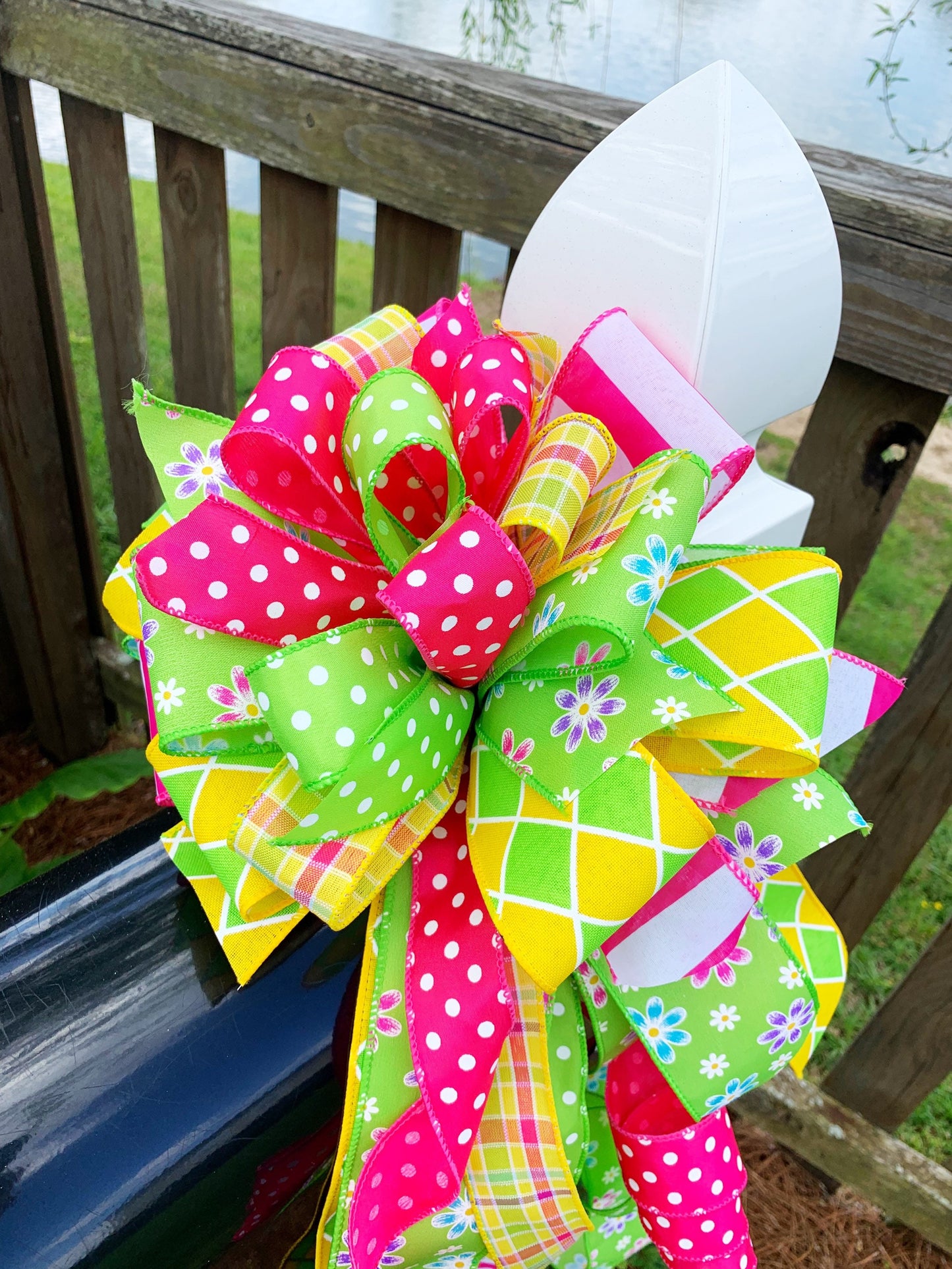Everyday Collection - Flowers,Flower Ribbon, Floral Bow,Wreath Bow,Mailbox Bow,Gift, Gifts,Ribbon,Summer Bow,Polka Dots,Polka Dot Ribbon