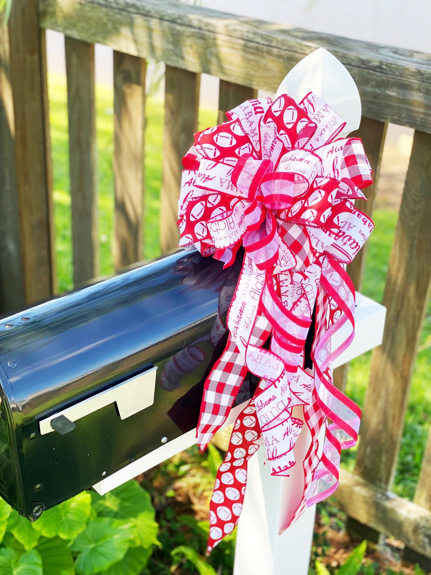 Rolltide Bow in Red & White. Perfect for Mailbox, Door, and Wreath.