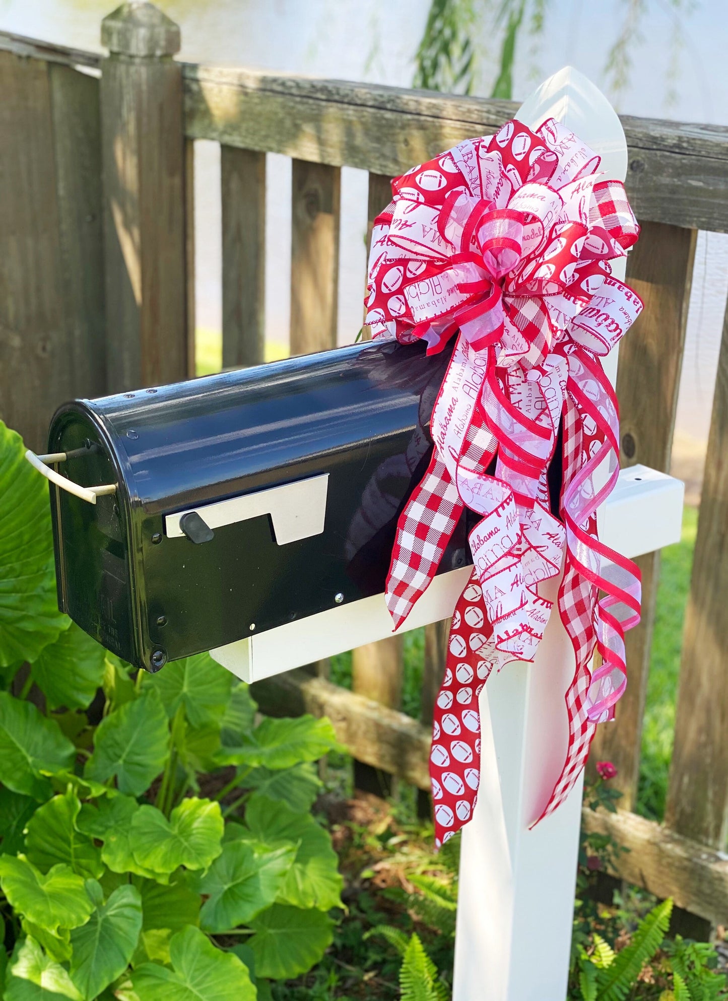 Rolltide Bow in Red & White. Perfect for Mailbox, Door, and Wreath.