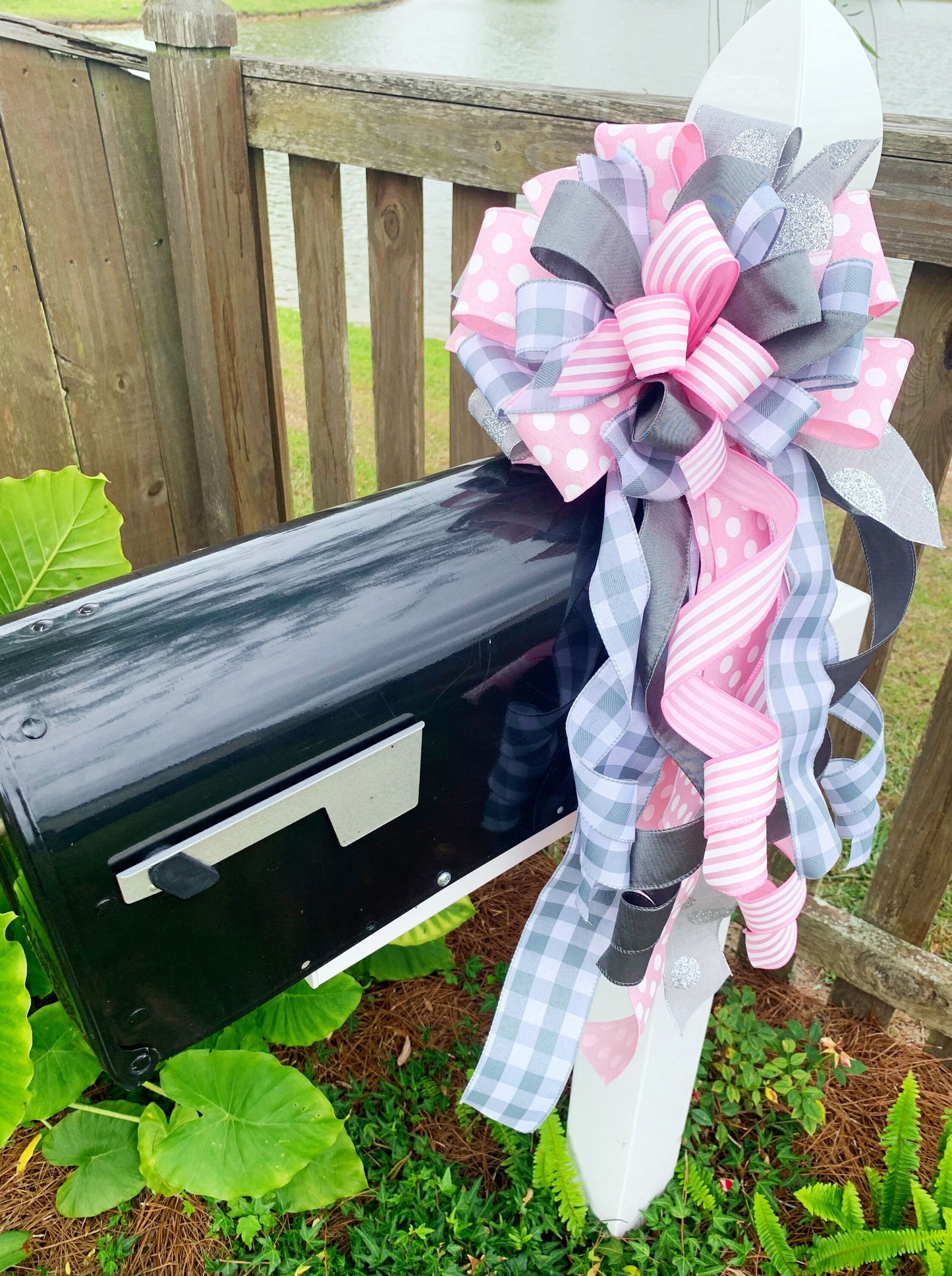 Everyday Collection - Gray Bow, Pink Bow, Polka Dots, Stripes, Wreath Bow, Mailbox Bow, Lantern Bow, Bow, Bows, Gift, Gift Bag Bow