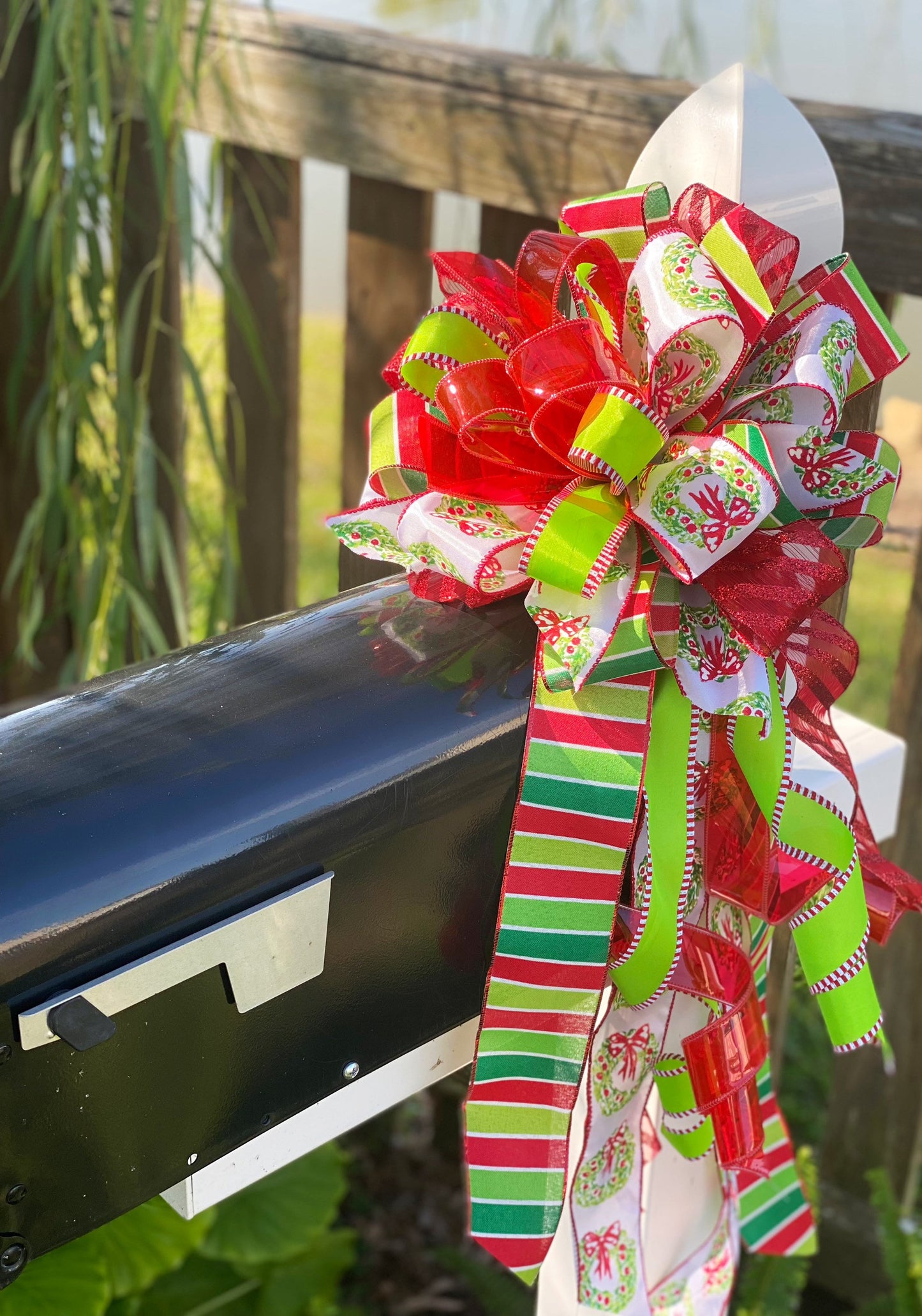 Christmas Bow in Red, White, and Green, Featuring Wreath and Jelly Ribbon. Perfect for Mailbox, Door, and Wreath.